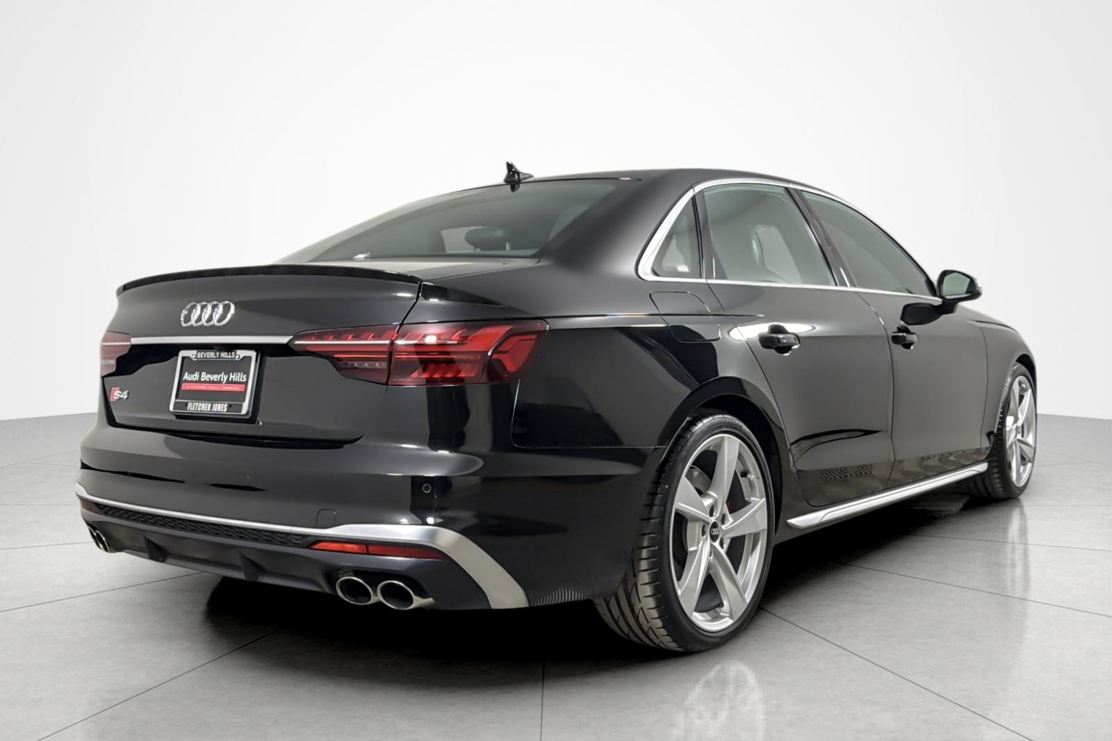 Used 2023 Audi S4 Premium Plus w/ Premium Plus Package AWD/4WD image 5