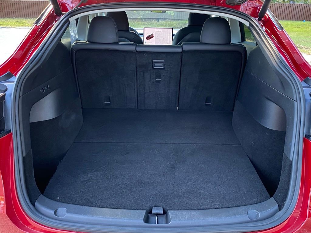 Used 2020 Tesla Model Y Long Range image 15