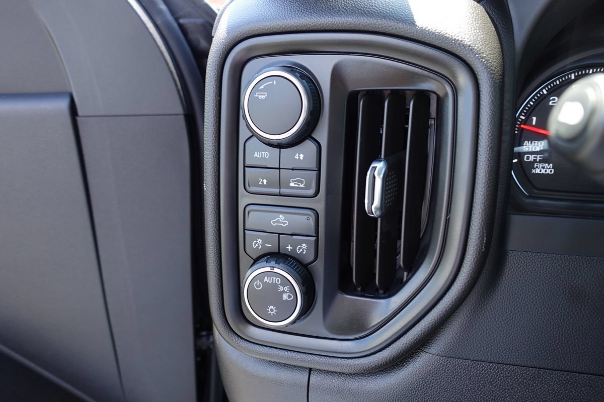 Used 2024 Chevrolet Silverado 1500 Custom AWD/4WD image 51