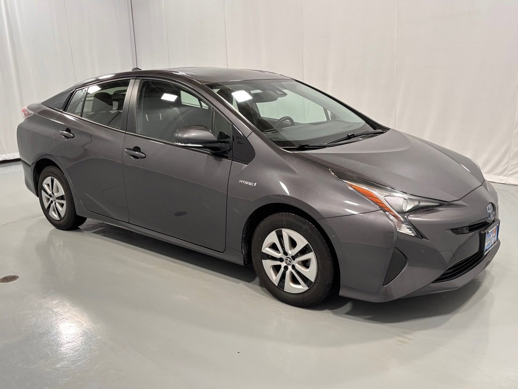 Used 2018 Toyota Prius Four w/ Advanced Technology Package image 3