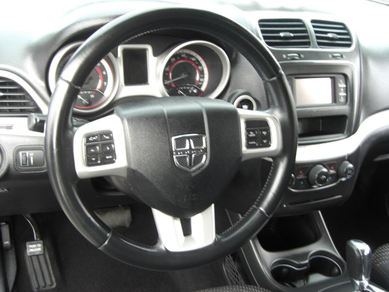 Used 2015 Dodge Journey American Value Package w/ Flexible Seating Group FWD image 9