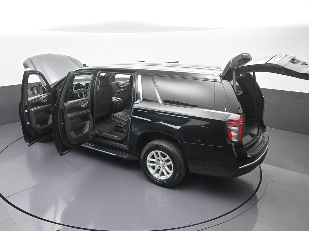 Used 2024 Chevrolet Suburban LT RWD image 73