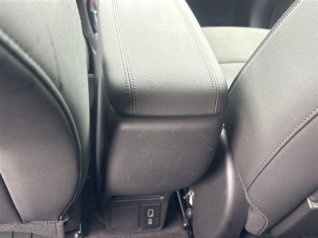 Certified 2024 Buick Encore GX Preferred w/ Comfort Package FWD image 20