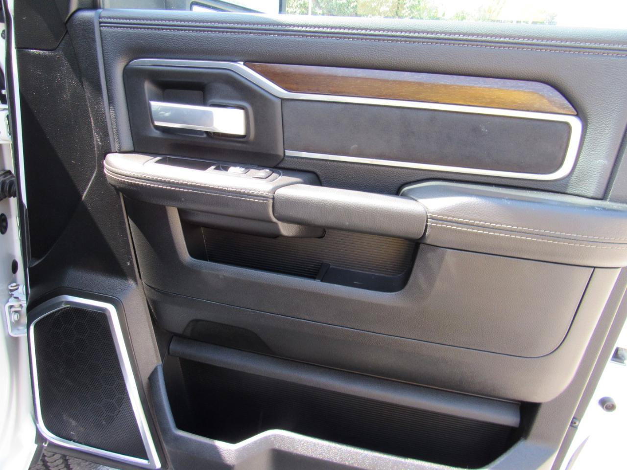 Used 2024 RAM 2500 Laramie w/ Safety Group AWD/4WD image 36