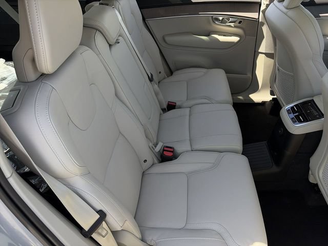 New 2026 Volvo XC90 T8 Ultra w/ Protection Package Premier AWD/4WD image 15