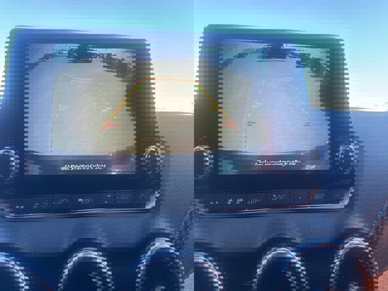 Certified 2022 Nissan Sentra SR w/ Midnight Edition image 33