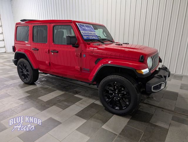 Used 2025 Jeep Wrangler Unlimited Sahara w/ Safety Group AWD/4WD image 5