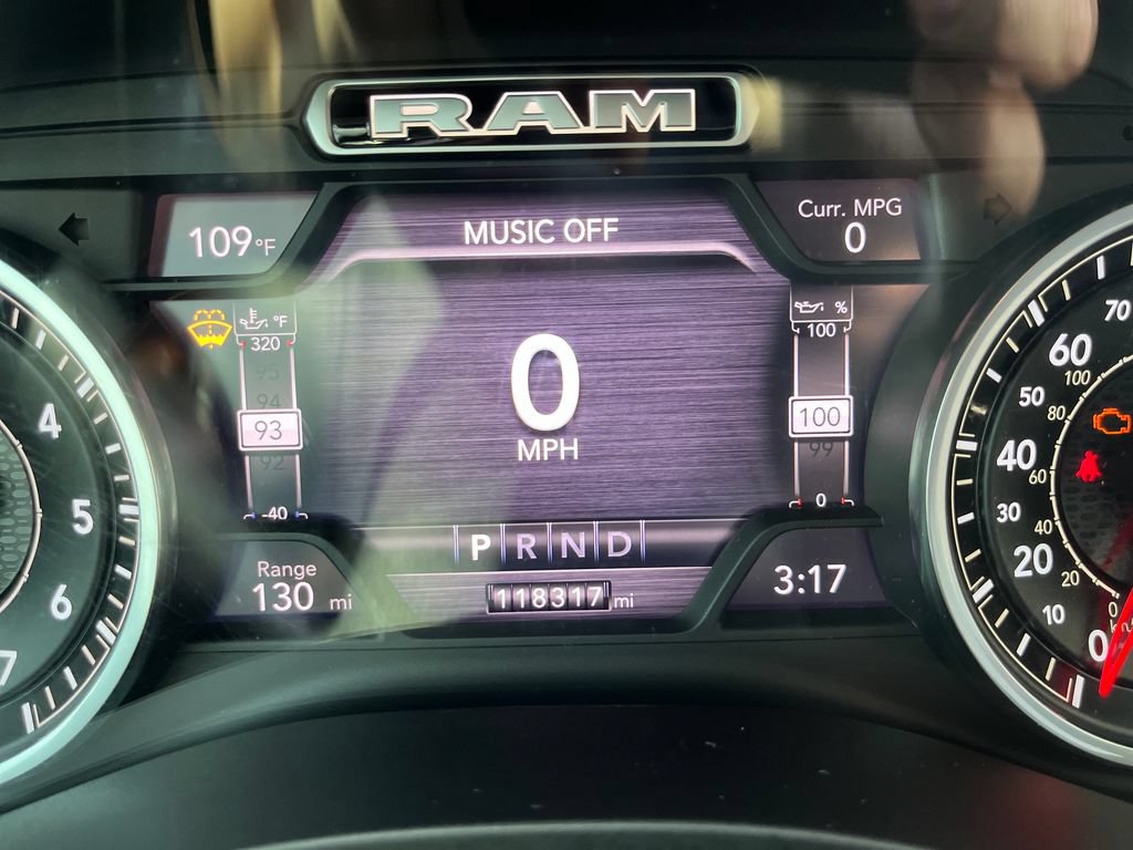 Used 2020 RAM 1500 Laramie RWD image 17