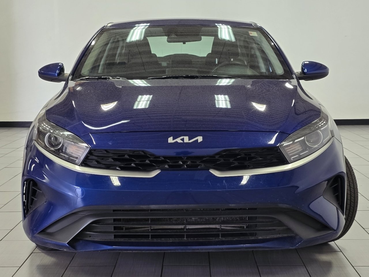 Used 2023 Kia Forte LXS image 9