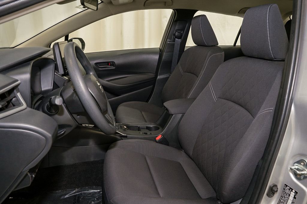Used 2024 Toyota Corolla LE w/ LE Convenience Package image 11