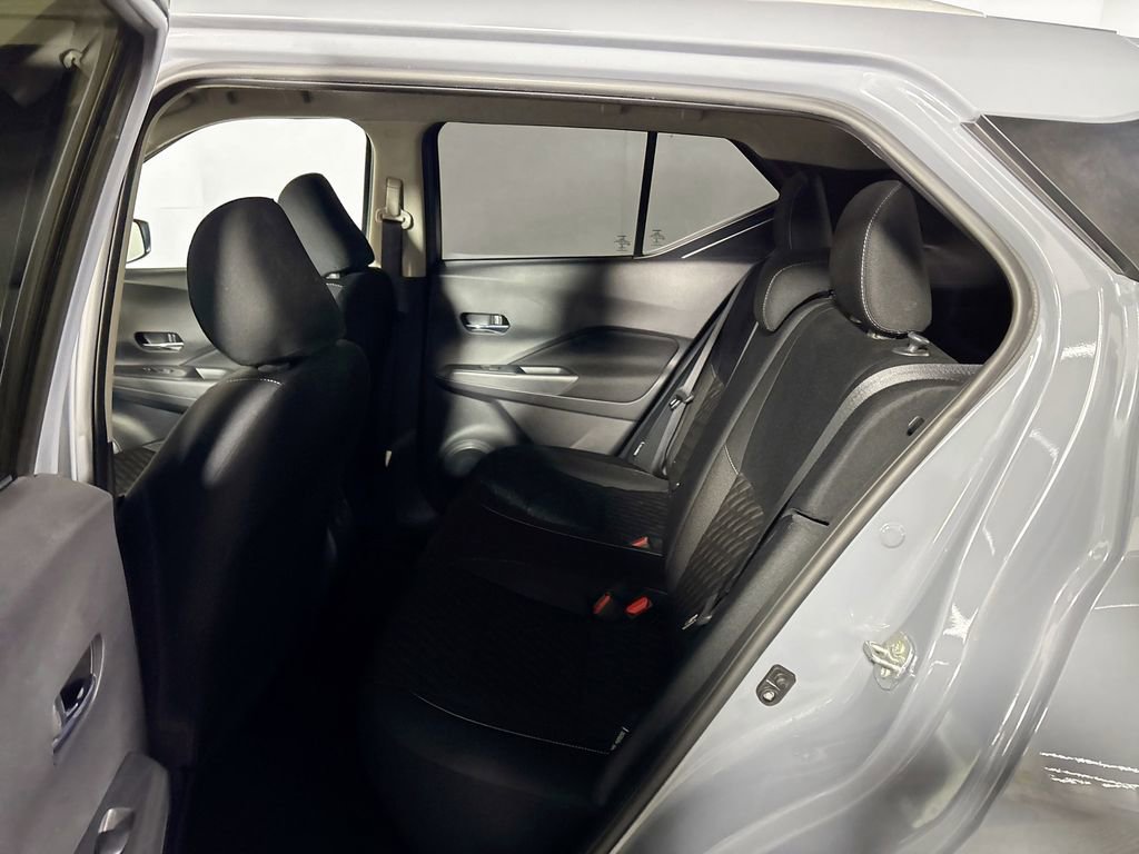 Used 2023 Nissan Kicks SV image 19