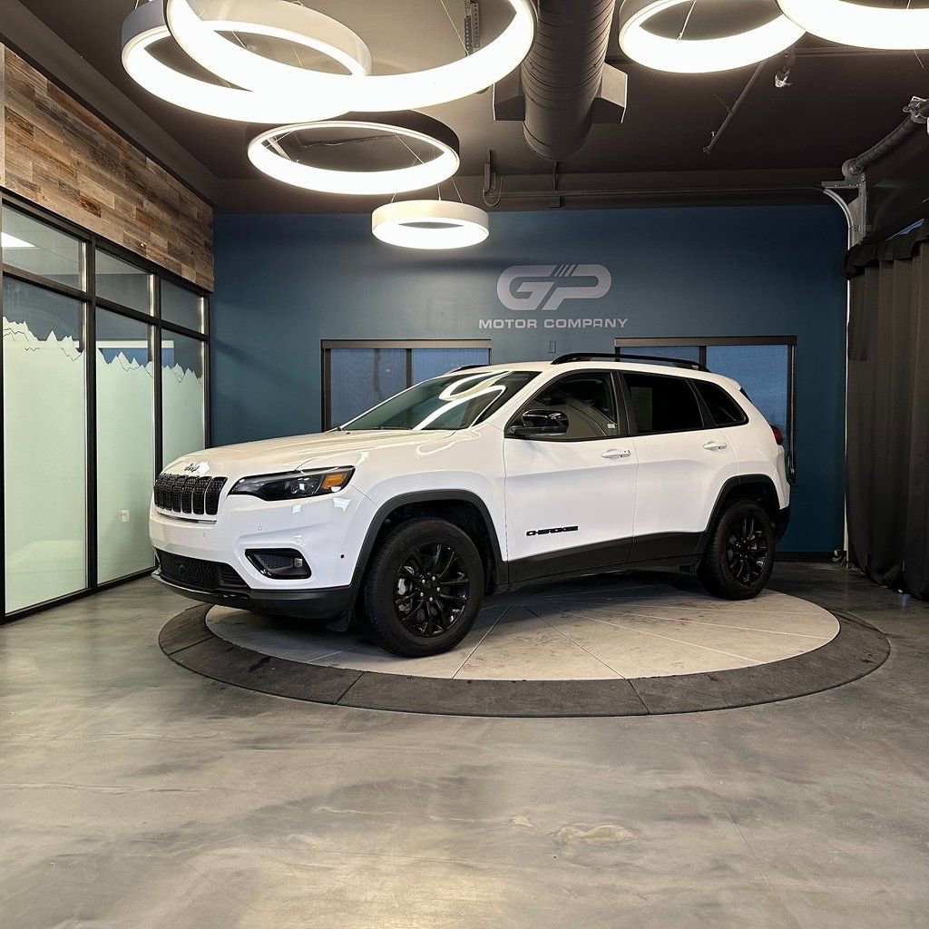 Used 2023 Jeep Cherokee Altitude Lux AWD/4WD image 7