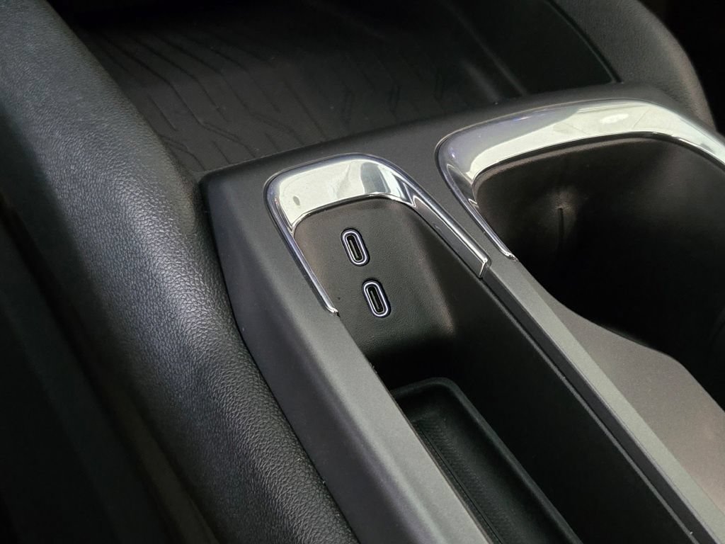 New 2026 Chevrolet Equinox EV LT FWD image 26