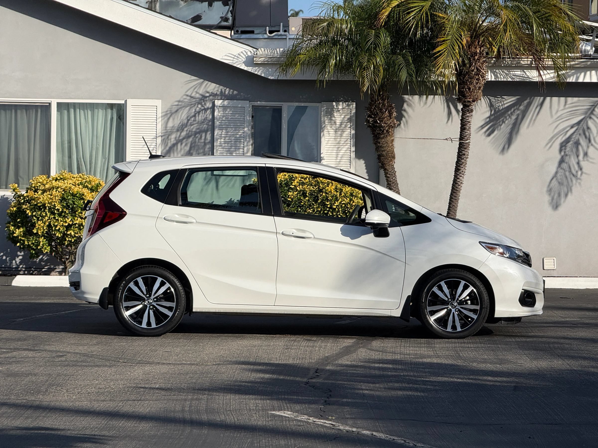 Used 2018 Honda Fit EX image 6