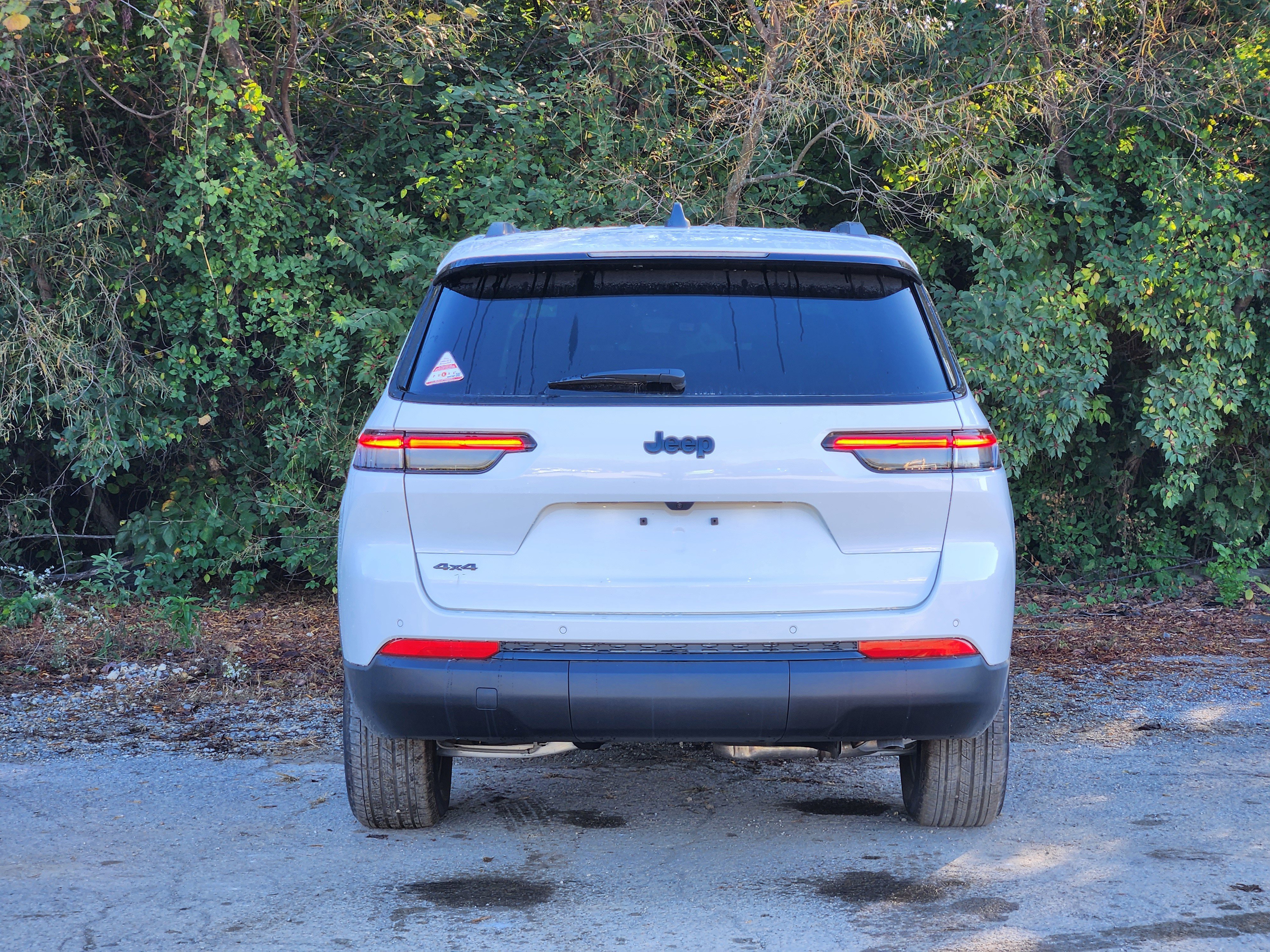 New 2025 Jeep Grand Cherokee L Altitude image 15