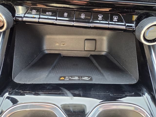 Used 2024 Chevrolet Traverse LT FWD image 29