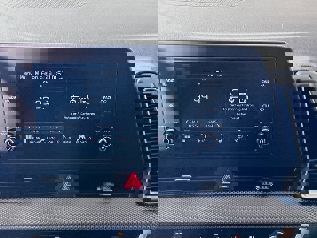 Certified 2025 Kia Sportage LX image 15