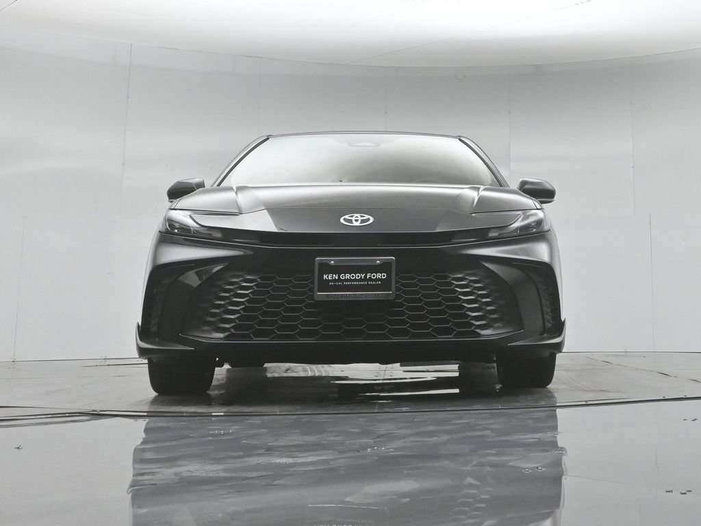 Used 2026 Toyota Camry SE FWD image 46