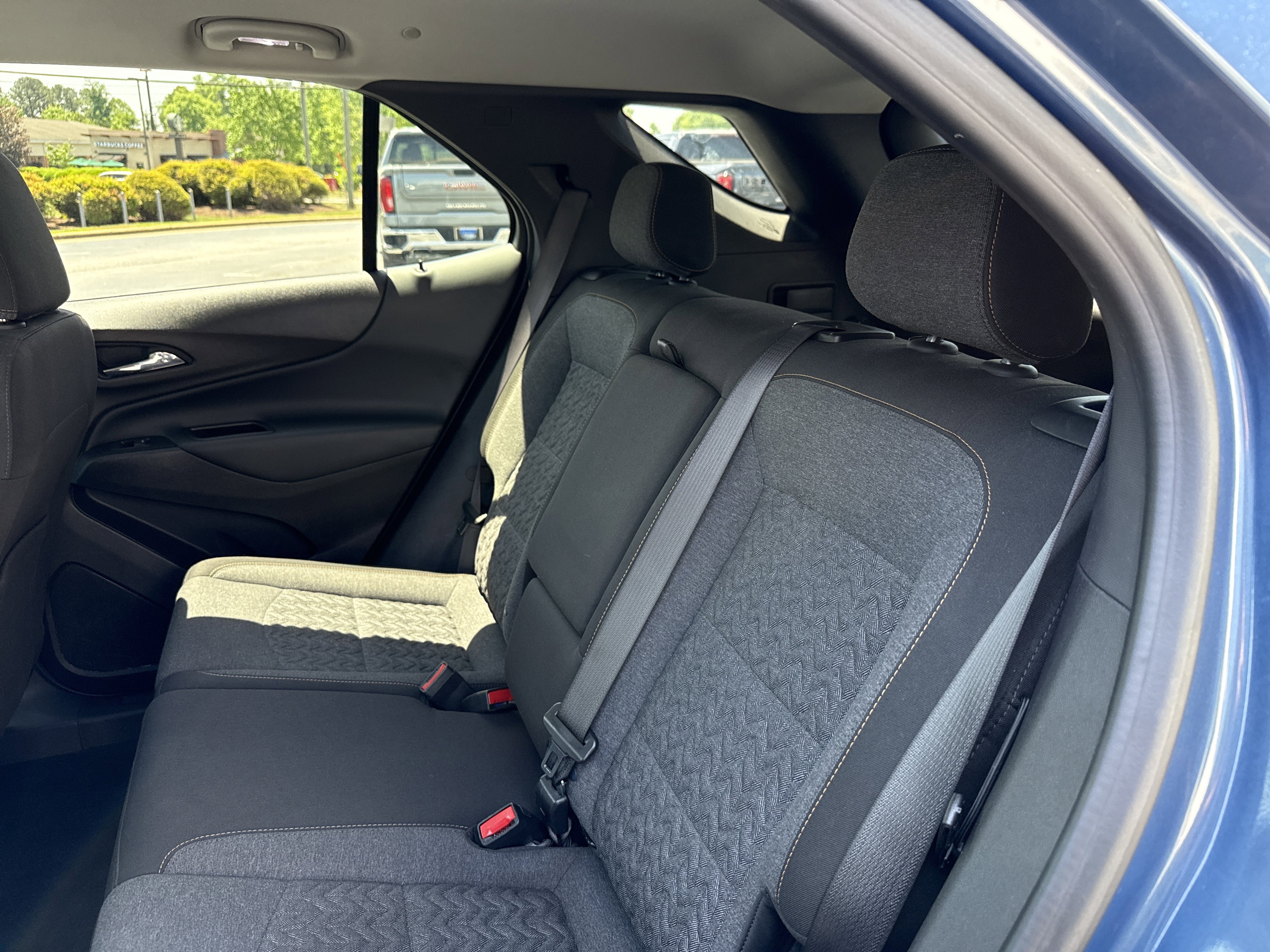 Used 2024 Chevrolet Equinox LT AWD/4WD image 31