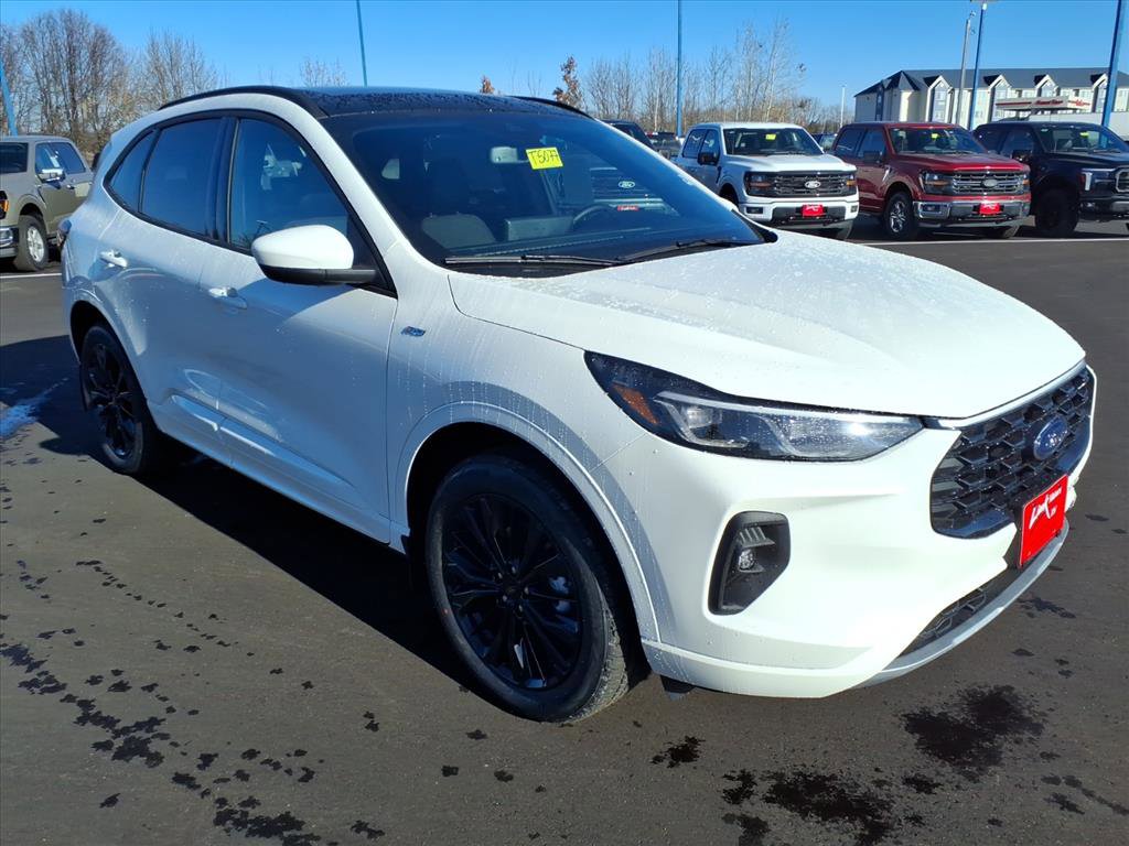 New 2026 Ford Escape ST-Line Elite w/ Equipment Group 501A image 4