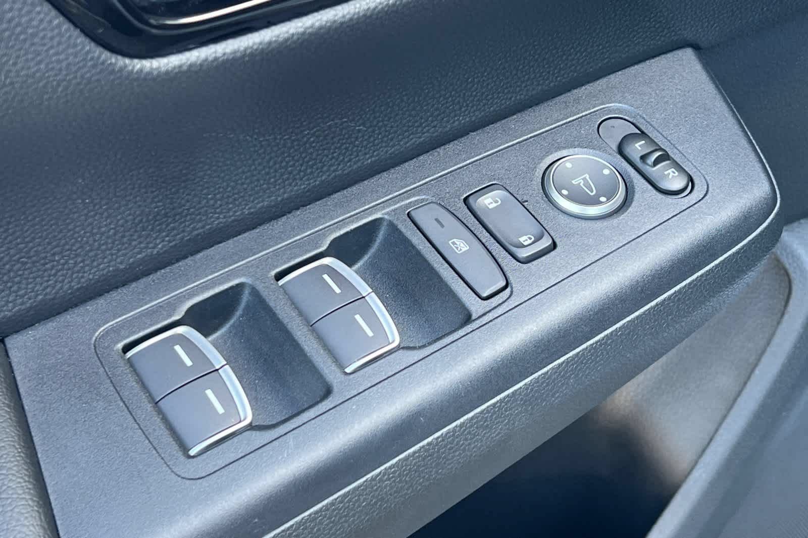 Used 2025 Honda CR-V EX-L image 14
