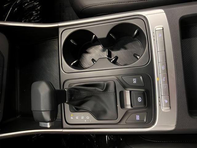 Used 2026 Kia Carnival FWD image 27