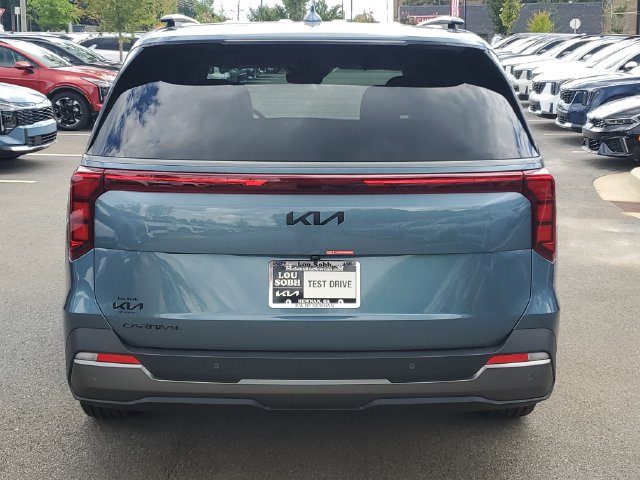 New 2027 Kia Carnival SX w/ Dark Edition Package FWD image 5