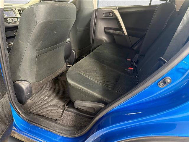 Used 2018 Toyota RAV4 LE AWD/4WD image 20
