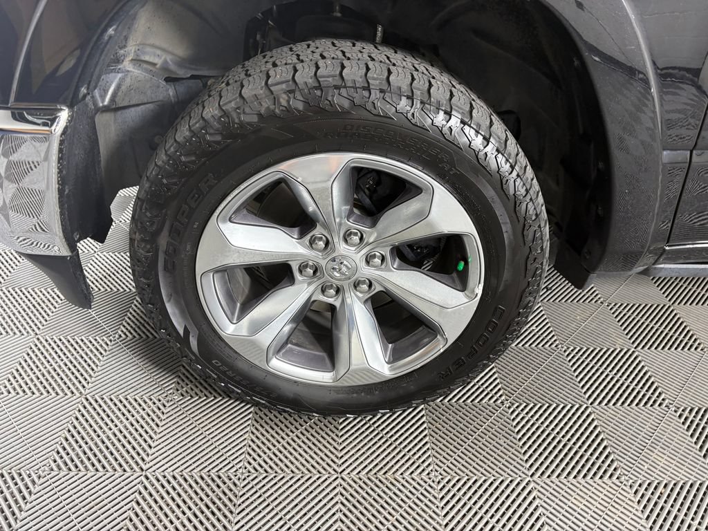 Used 2020 RAM 1500 Limited AWD/4WD image 11