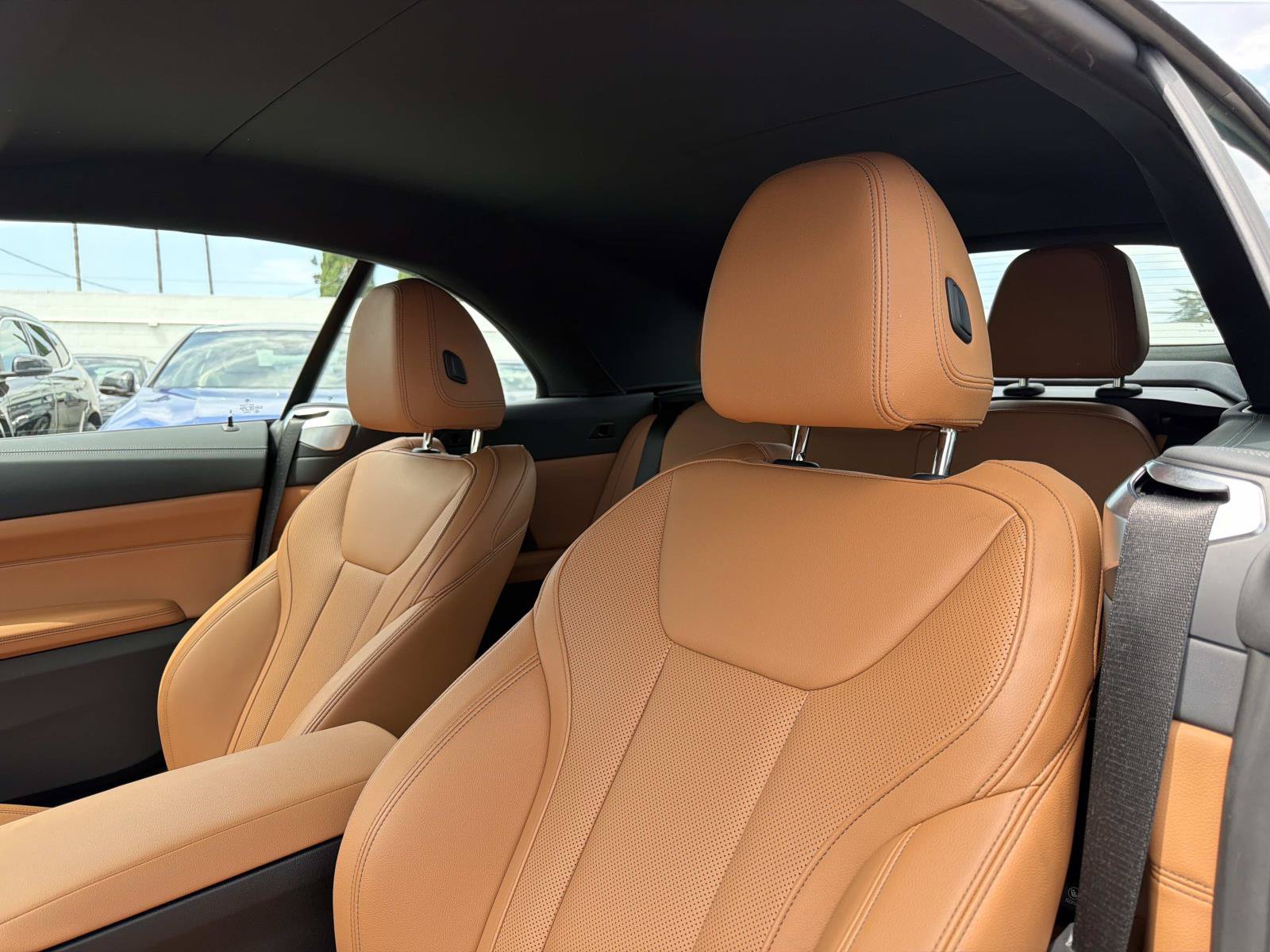 Used 2026 BMW M440i Convertible RWD image 13
