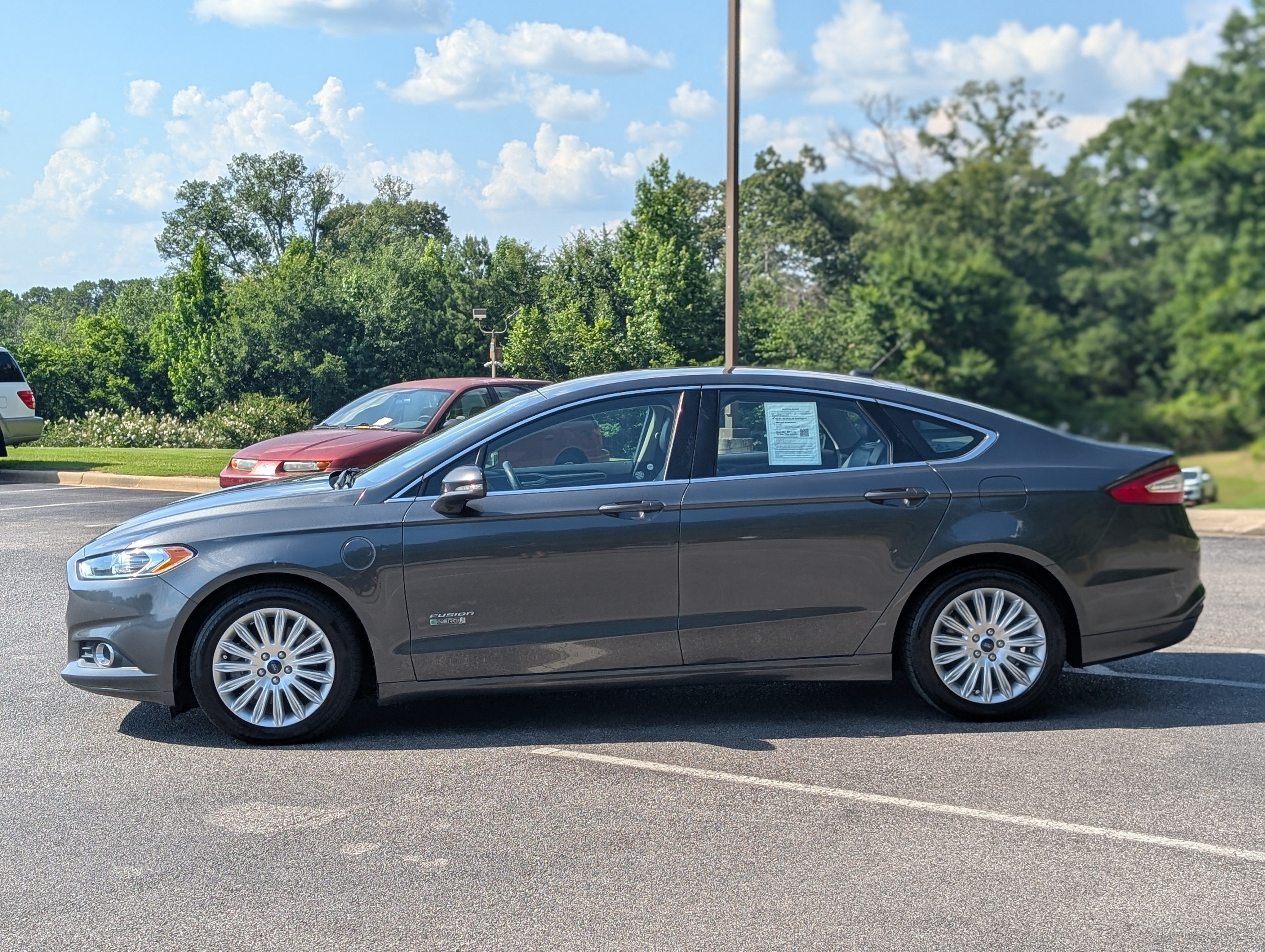 Used 2015 Ford Fusion Energi SE FWD image 6