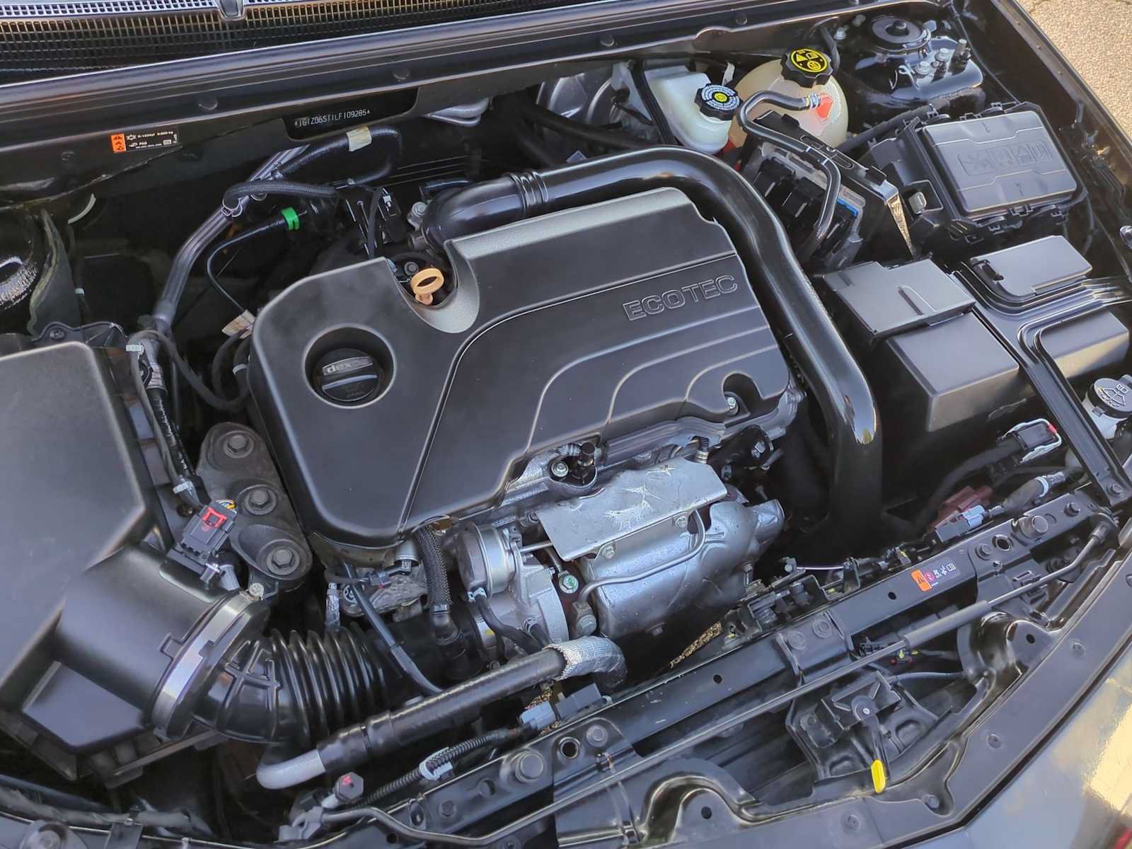 Used 2020 Chevrolet Malibu LT FWD image 29