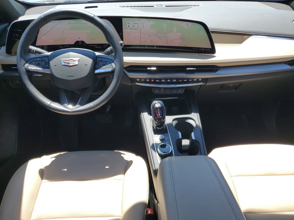Used 2024 Cadillac XT4 Luxury w/ Cold Weather Package AWD/4WD image 22