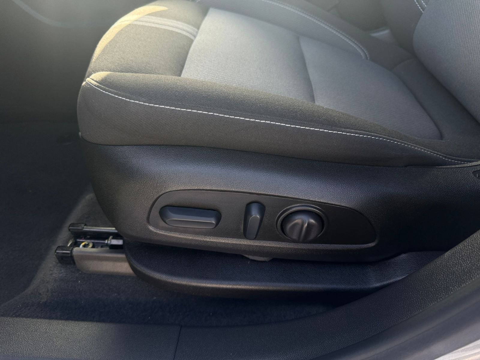 Used 2025 Chevrolet Blazer LT image 22