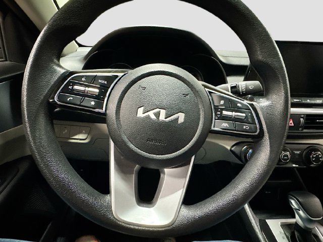 Certified 2023 Kia Forte LXS w/ LXS Technology Package FWD image 11