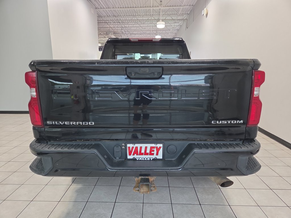 Used 2020 Chevrolet Silverado 2500 Custom w/ Custom Value Package AWD/4WD image 10