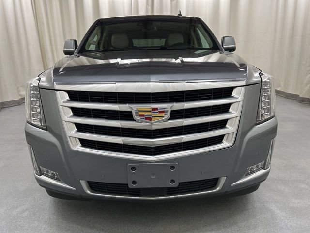 Used 2020 Cadillac Escalade Premium Luxury image 32