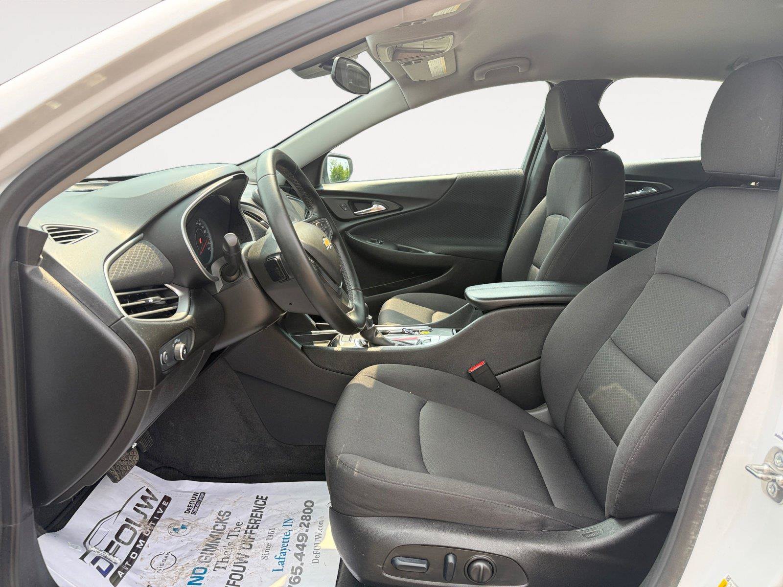Used 2024 Chevrolet Malibu LT w/ Sport Edition FWD image 10
