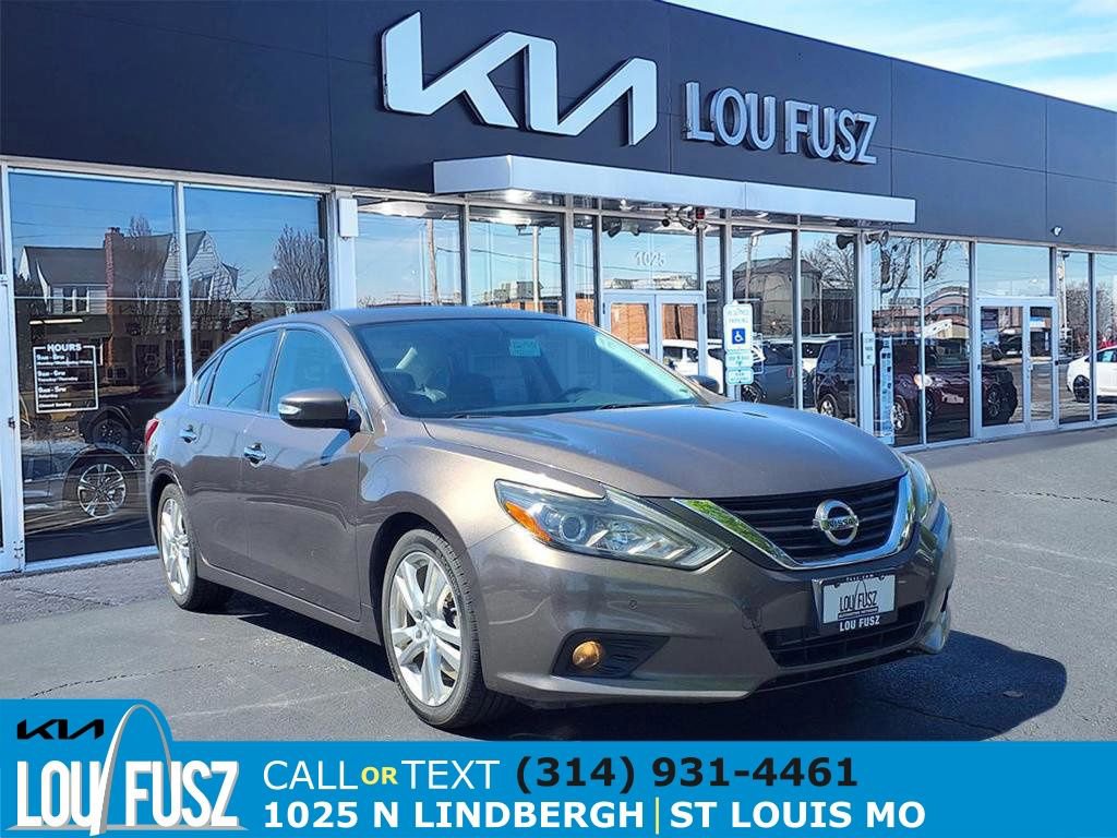 Used 2016 Nissan Altima 3.5 SL FWD image 1