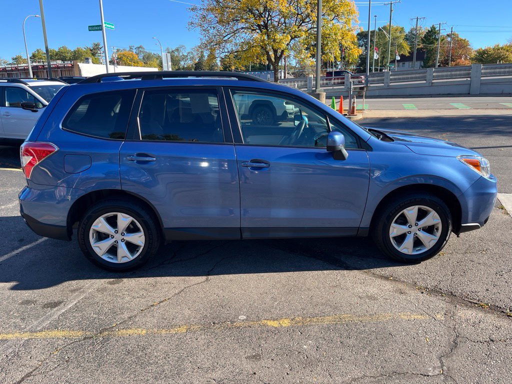 Used 2016 Subaru Forester 2.5i Premium w/ All-Weather Package AWD/4WD image 2