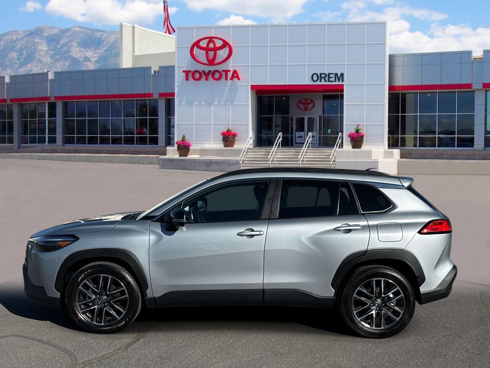 Used 2026 Toyota Corolla Cross XLE w/ Convenience Package image 6