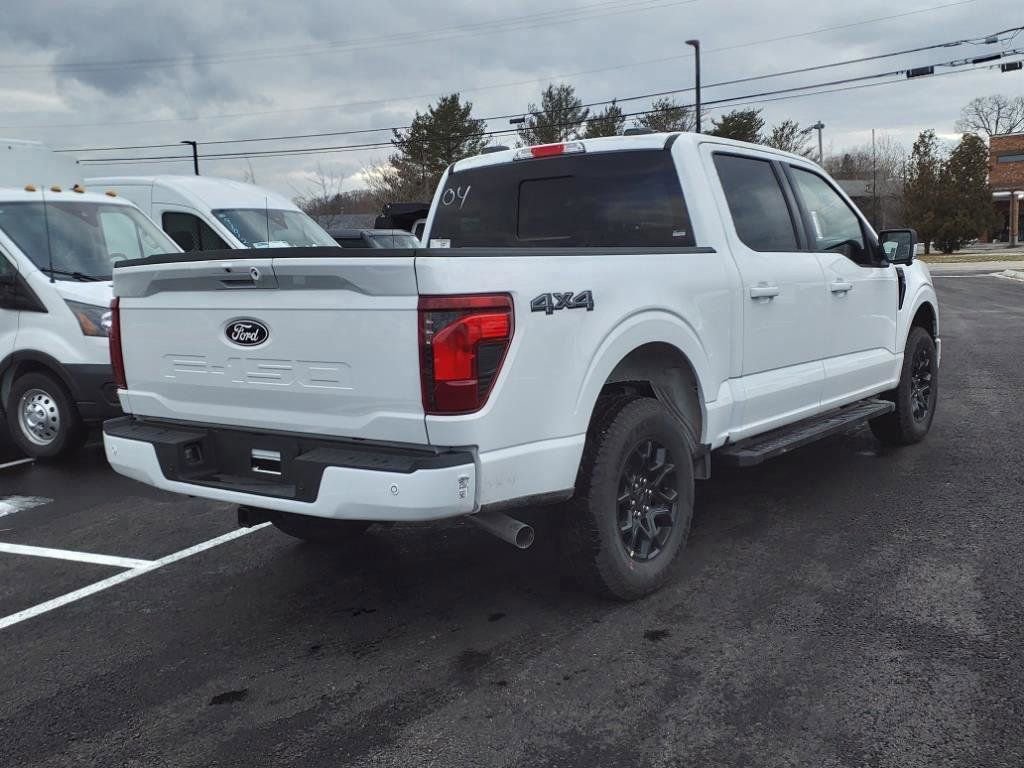 New 2025 Ford F150 XLT w/ Equipment Group 302A MID image 7