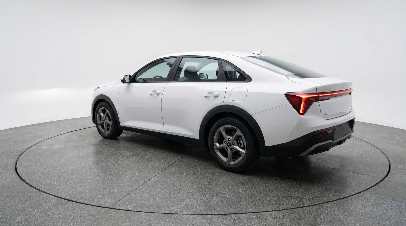 Used 2025 Kia K4 LXS image 6