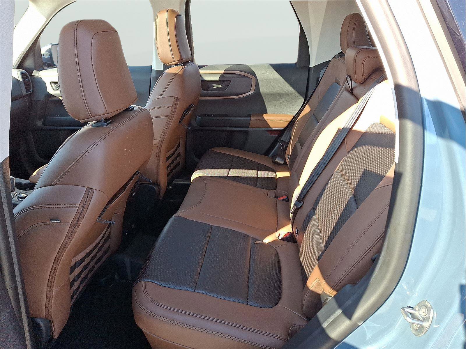 Used 2024 Ford Bronco Sport Badlands w/ Premium Package image 17