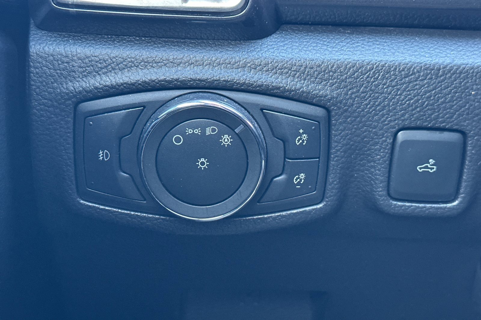 Used 2021 Ford Ranger Lariat w/ Equipment Group 501A High image 42