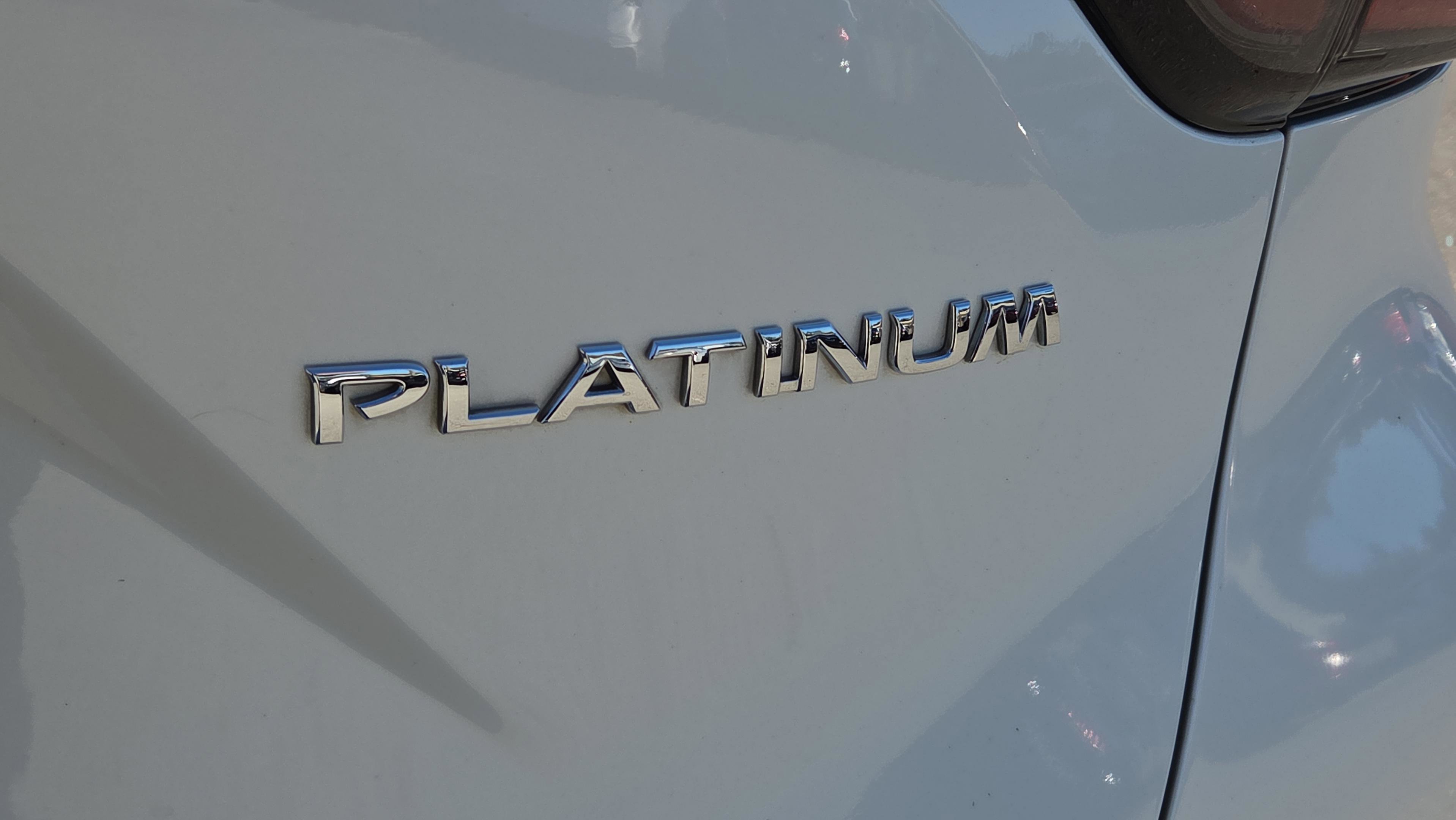 Used 2020 Nissan Murano Platinum image 17