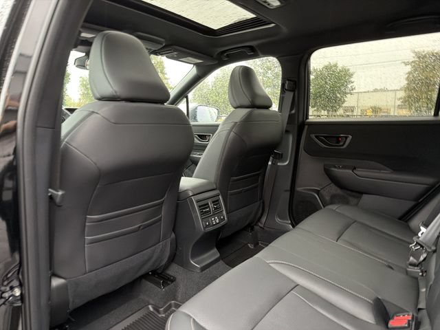 New 2026 Subaru Outback Limited AWD/4WD image 12