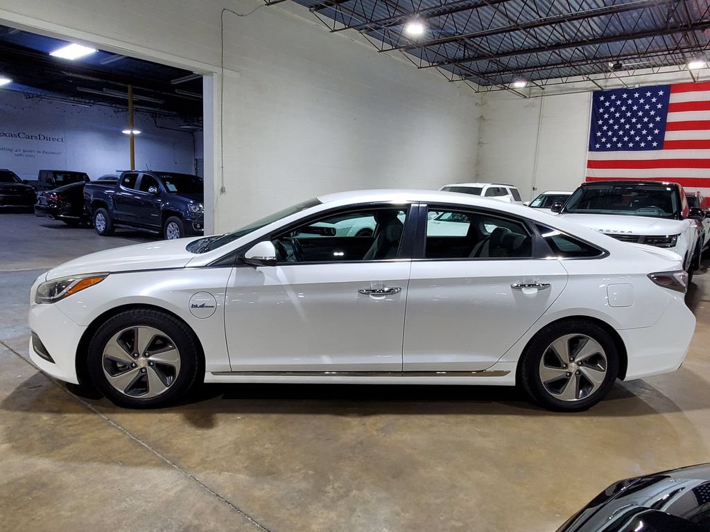 Used 2016 Hyundai Sonata Plug-In Hybrid FWD image 13