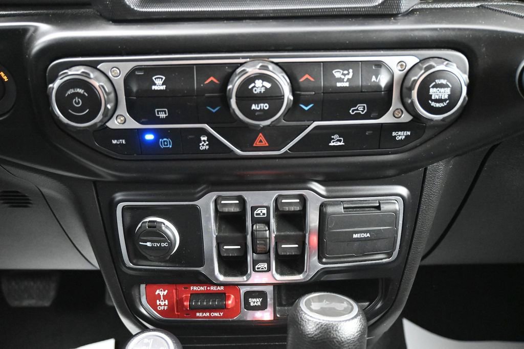 Used 2021 Jeep Wrangler Unlimited Rubicon 4xe w/ Dual Top Group AWD/4WD image 19