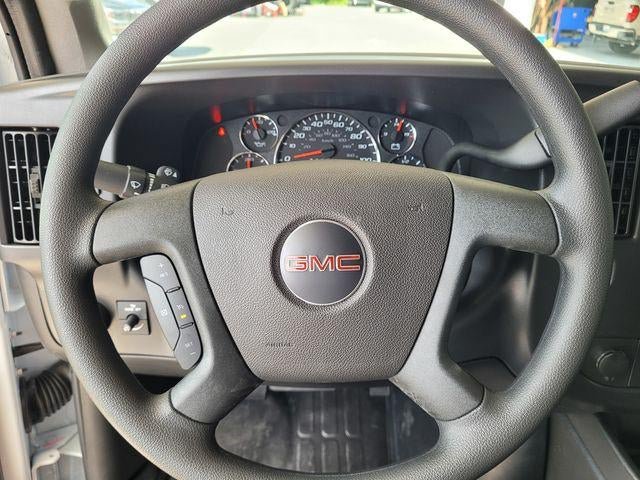 New 2026 GMC Savana 2500 w/ Driver Convenience Package RWD image 24